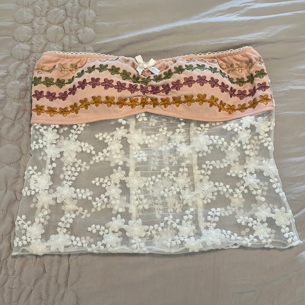 Floral Detail & Lace Festival Top